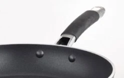 METRO Professional Gran Gourmet Bratpfanne, Aluminium, Ø 28 Cm, Höhe: 8.7 Cm, 3-Fach Antihaftbeschichtung, Ofenfest -Wenko Verkäufe bfa3fbf8 bffa 4593 ac20 fe147c5c0787