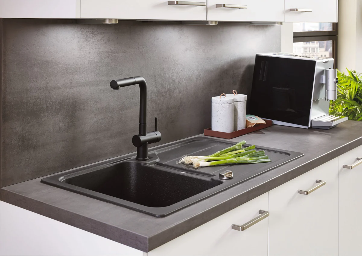 Titelseite -Wenko Verkäufe nobilia Arbeitsplatte Nischenverkleidung Beton Schiefergrau Touch332 699037ba 83cd 4bbf b433
